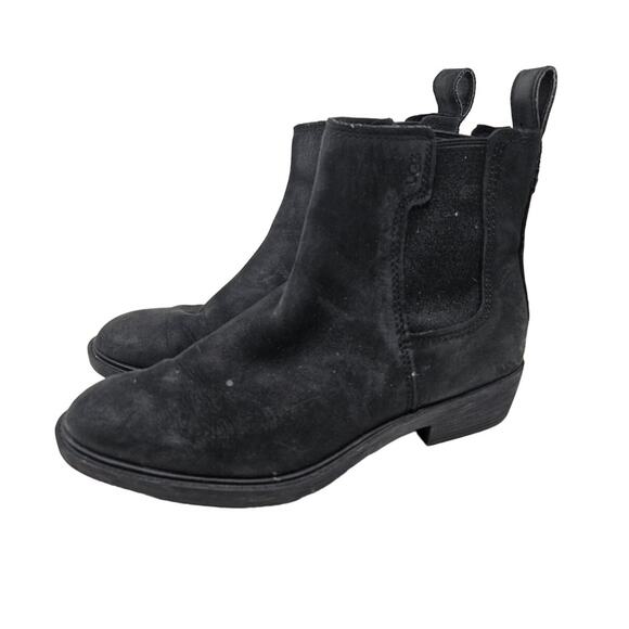 Ugg 7 Emmeth Black Chelsea Boot Minimalist Classic Casual Comfort Staple Suede - Picture 1 of 4